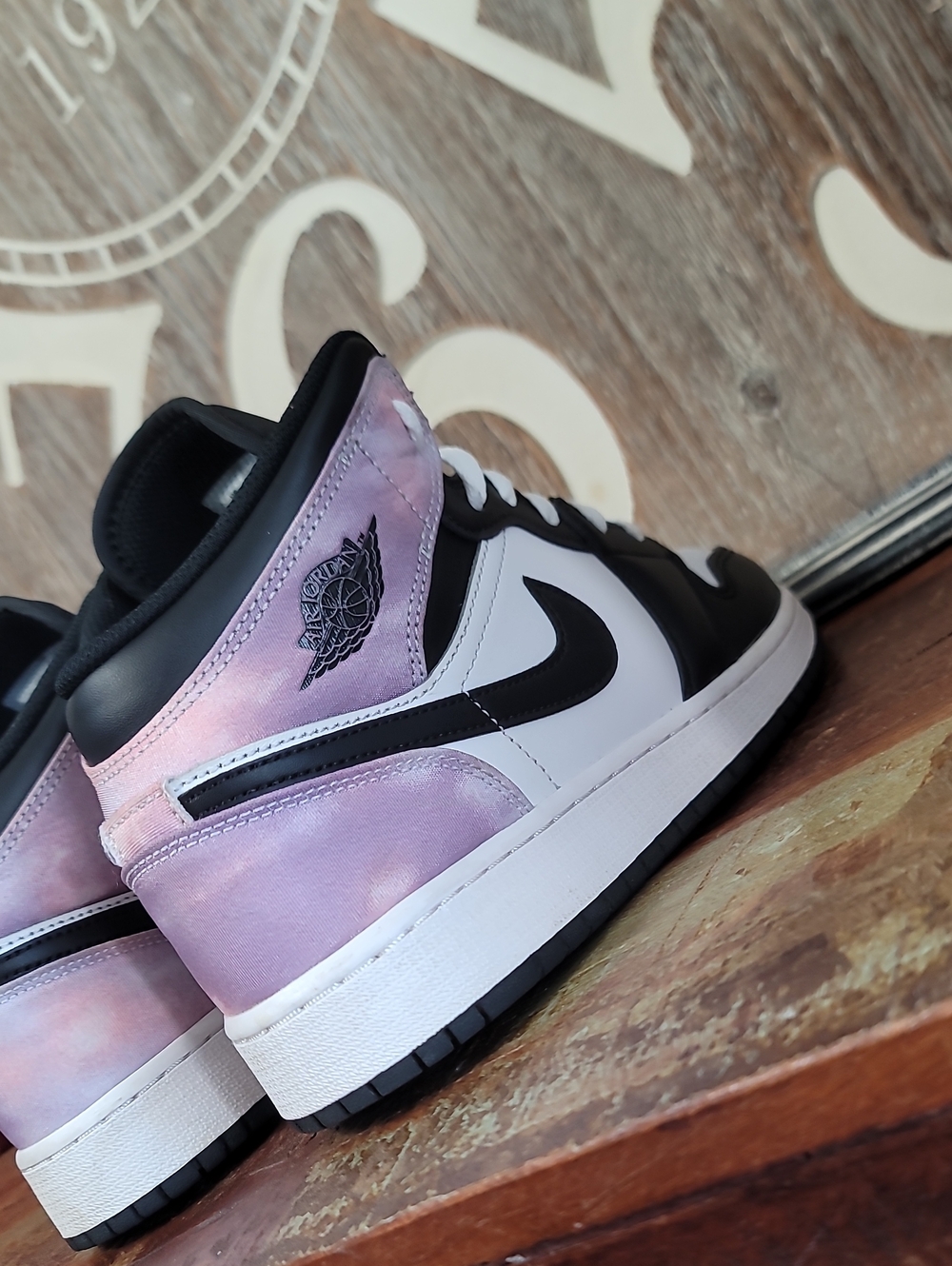 Nike Air Jordan 1 Mid (Special Edition) 'Zen Master' Wmns7.5 Great Condition. - Picture 10 of 14